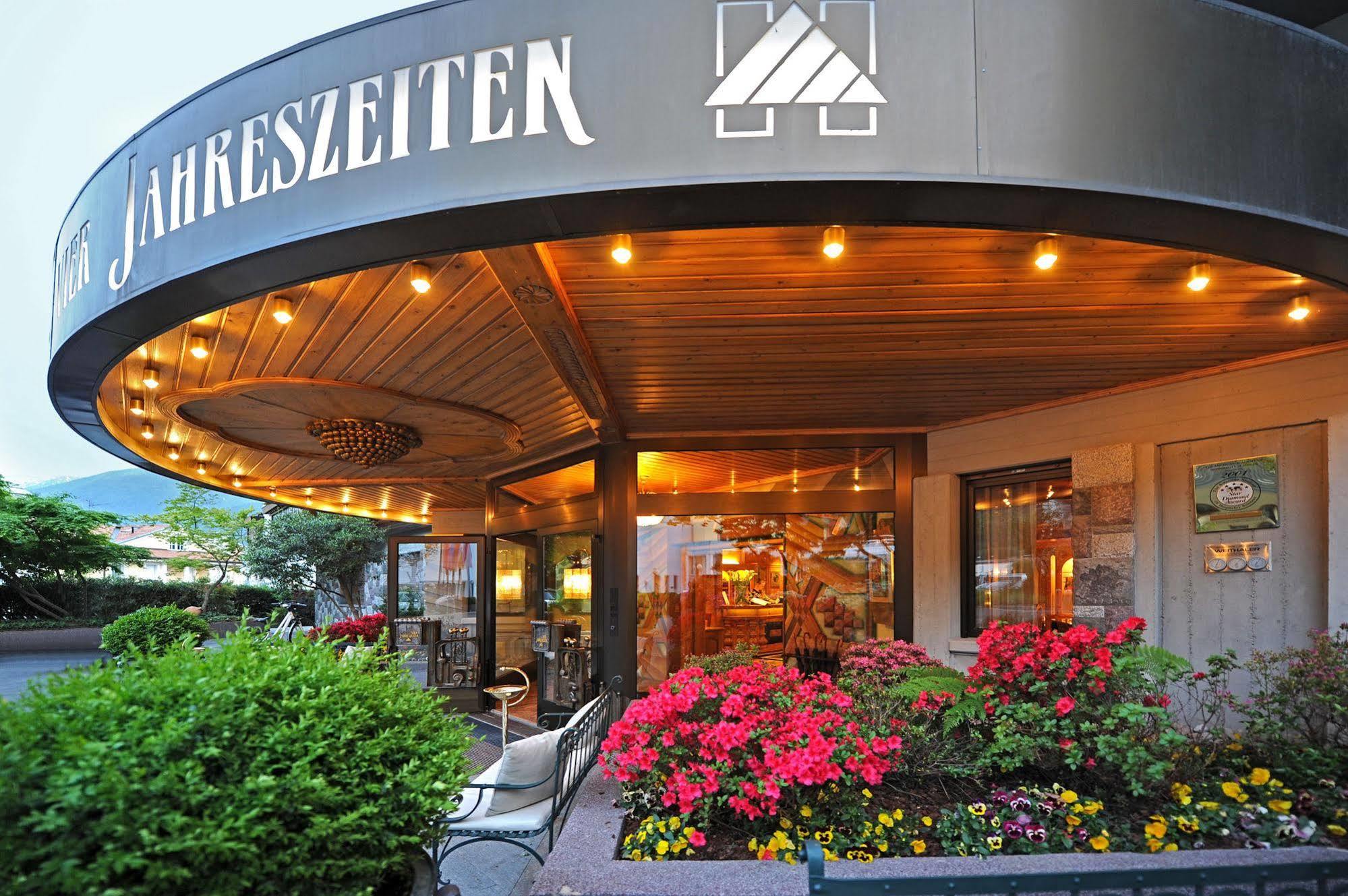 Hotel Vier Jahreszeiten Silandro Extérieur photo