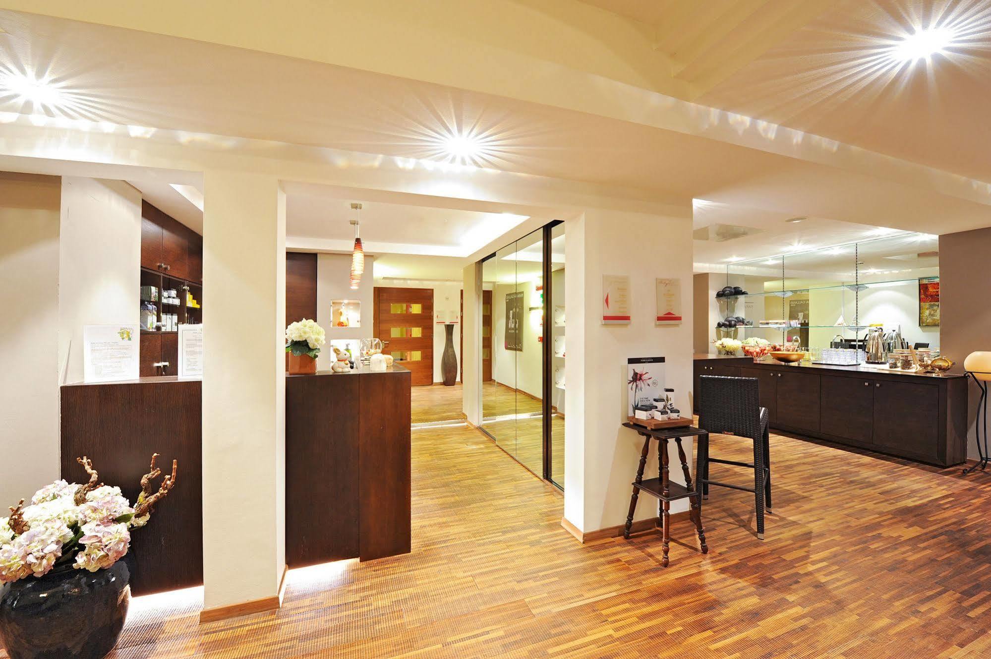 Hotel Vier Jahreszeiten Silandro Extérieur photo